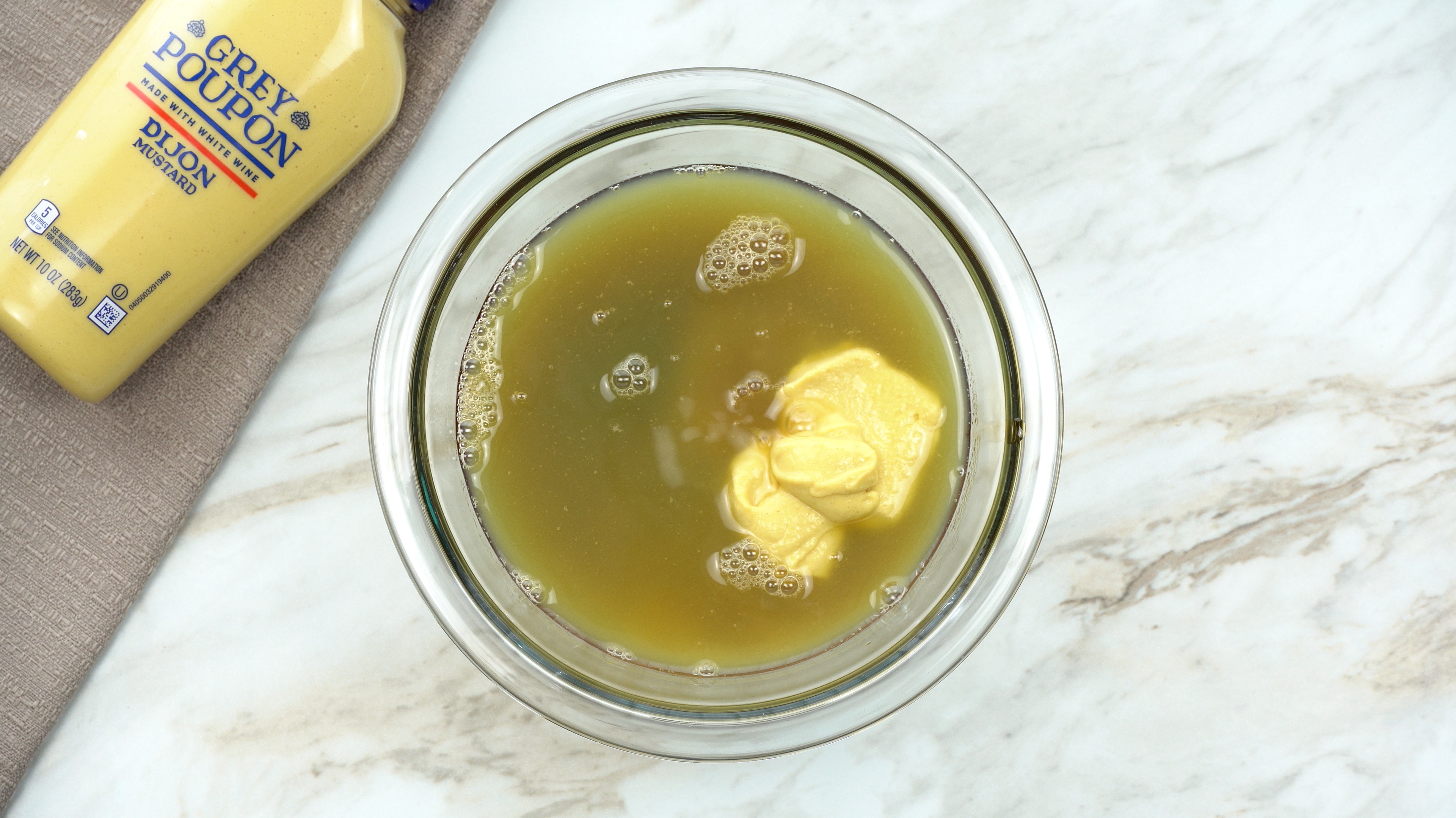 Slow Cooker Bone-in Ham - EatFoodlicious