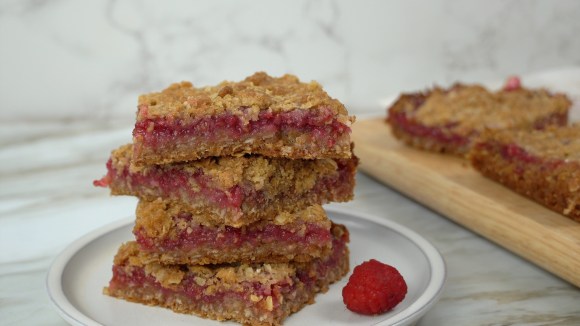Raspberry Crumble Bars
