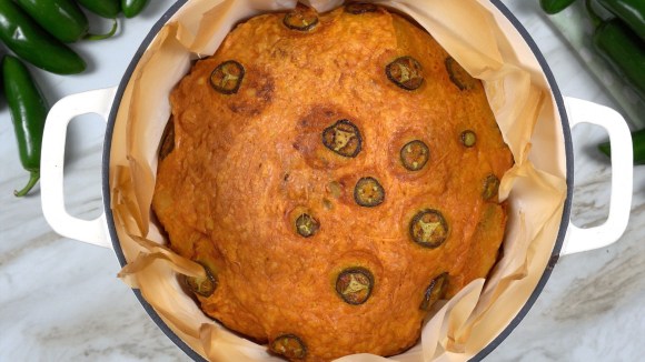 Dutch Oven No Knead Jalapeño Cheddar Bread